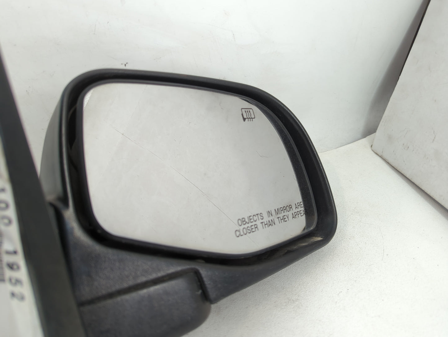 2001-2005 Ford Explorer Passenger Side View Mirror - Right Door Mirror OEM Used - Oemusedautoparts1.com