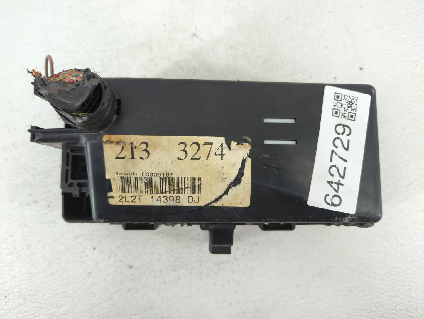 2002-2010 Ford Explorer Fusebox Fuse Box Panel Relay Module P/N:2L2T 14398 DJ Fits OEM Used Auto Parts - Oemusedautoparts1.c