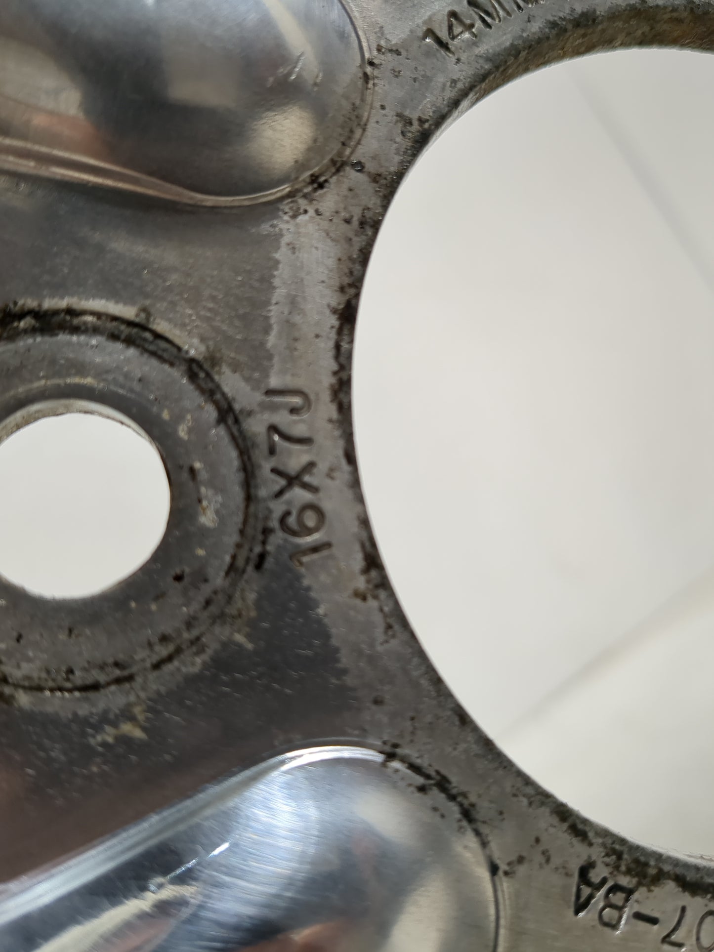 2000-2003 Ford F-150 Oem Wheel Rim - Oemusedautoparts1.com