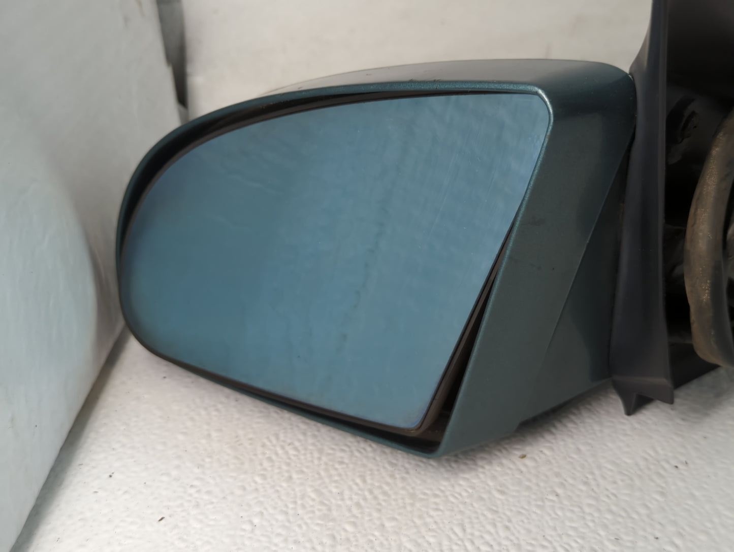 2002-2007 Ford Taurus Driver Side View Mirror - Left Door Mirror OEM Used - Oemusedautoparts1.com