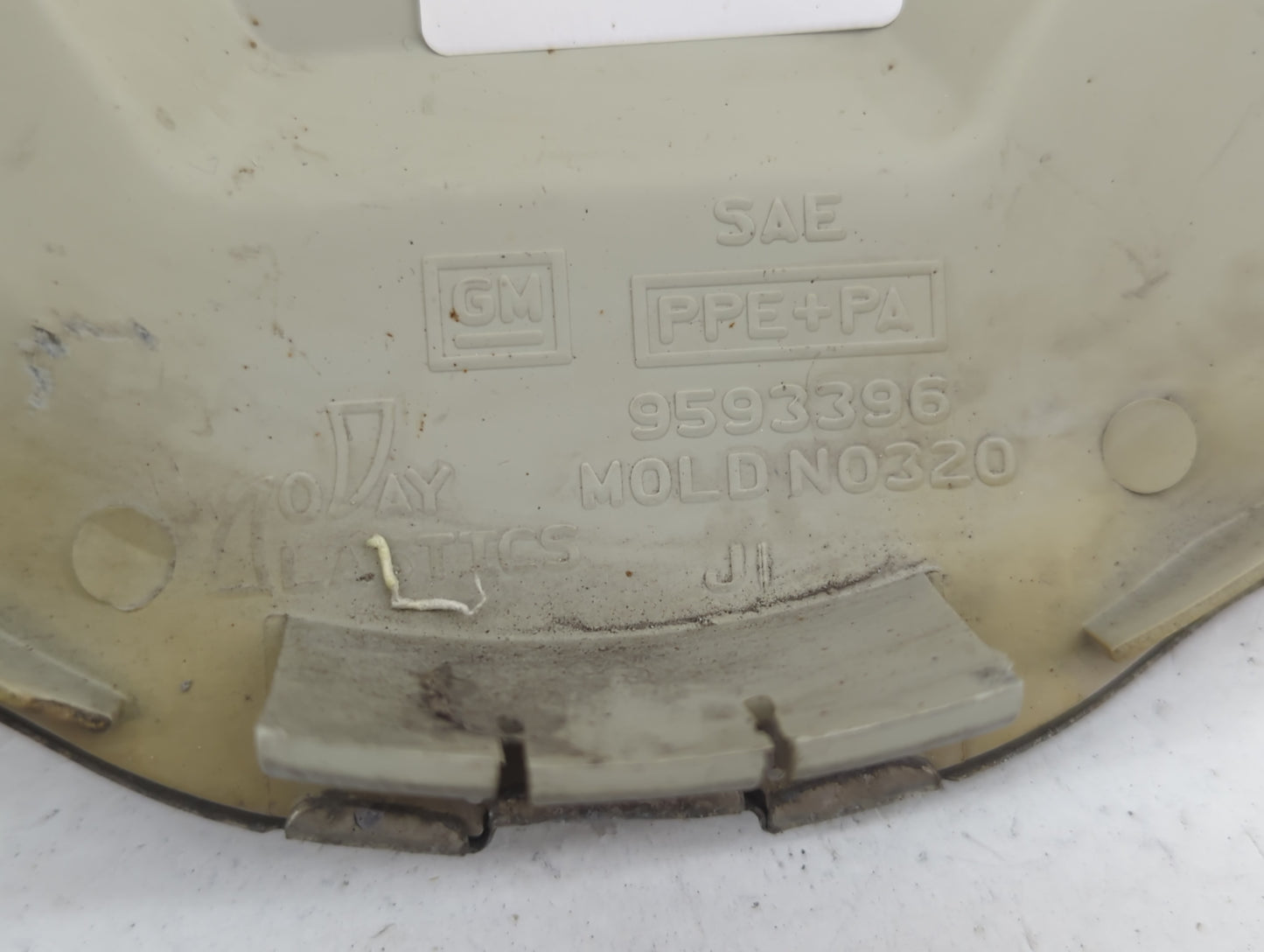 2002 Gmc Envoy Xl Rim Wheel Center Cap - Oemusedautoparts1.com