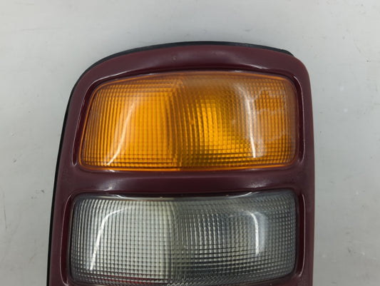 2000-2003 Gmc Yukon Xl 1500 Tail Light Assembly Driver Left OEM P/N:16525375 Fits Fits 2000 2001 2002 2003 OEM Used Auto Parts