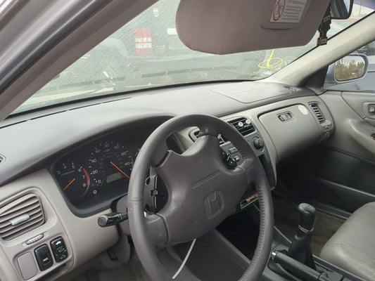 2001-2002 Honda Accord Climate Control Module Temperature AC/Heater Replacement Fits Fits 2001 2002 OEM Used Auto Parts