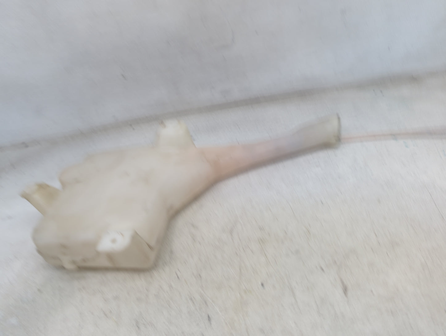 2001-2003 Honda Civic Windshield Washer Fluid Reservoir Bottle Oem 1473589 - Oemusedautoparts1.com