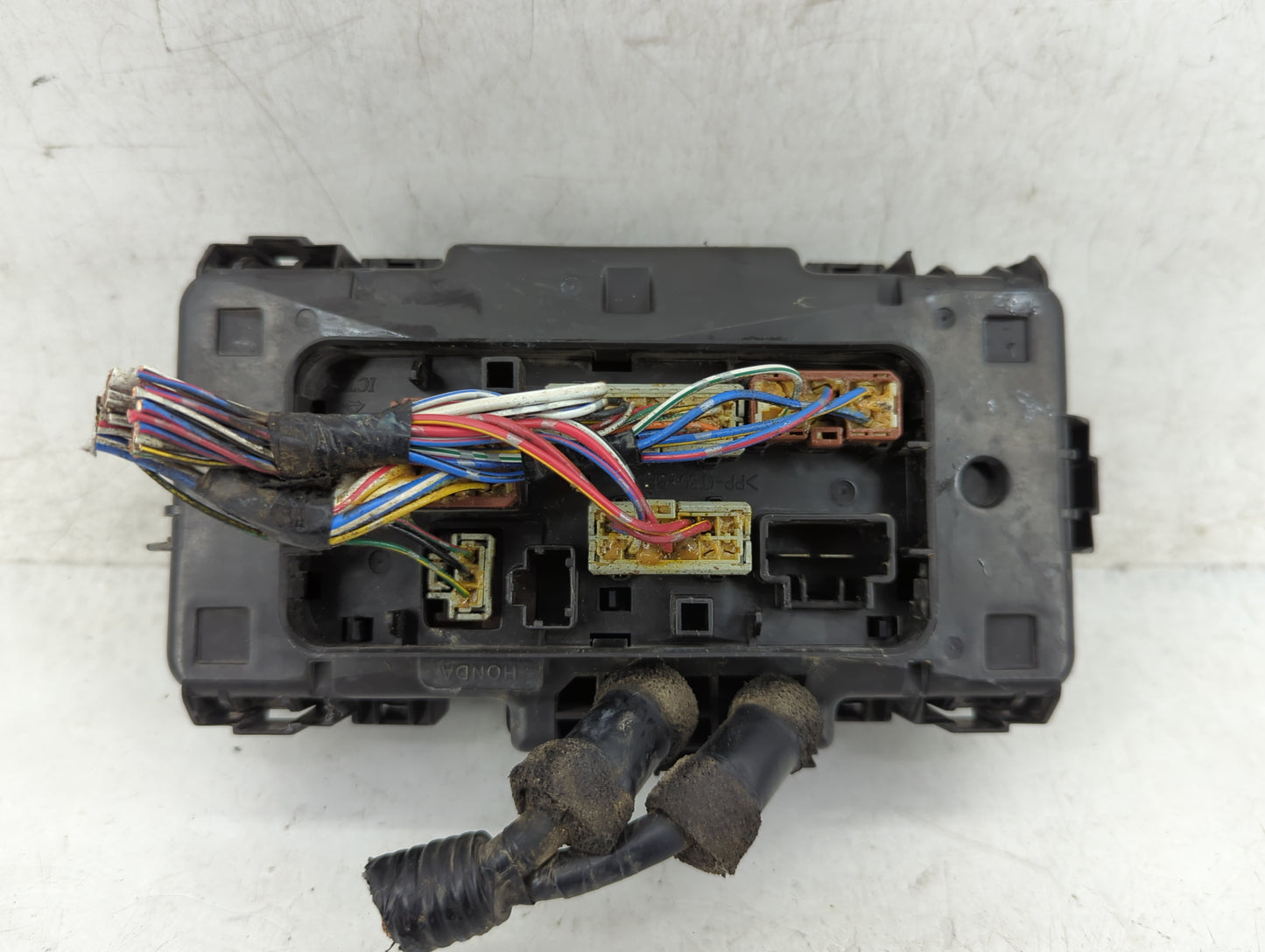 2002-2006 Honda Cr-V Fusebox Fuse Box Panel Relay Module Fits Fits 2002 2003 2004 2005 2006 OEM Used Auto Parts - Oemusedaut