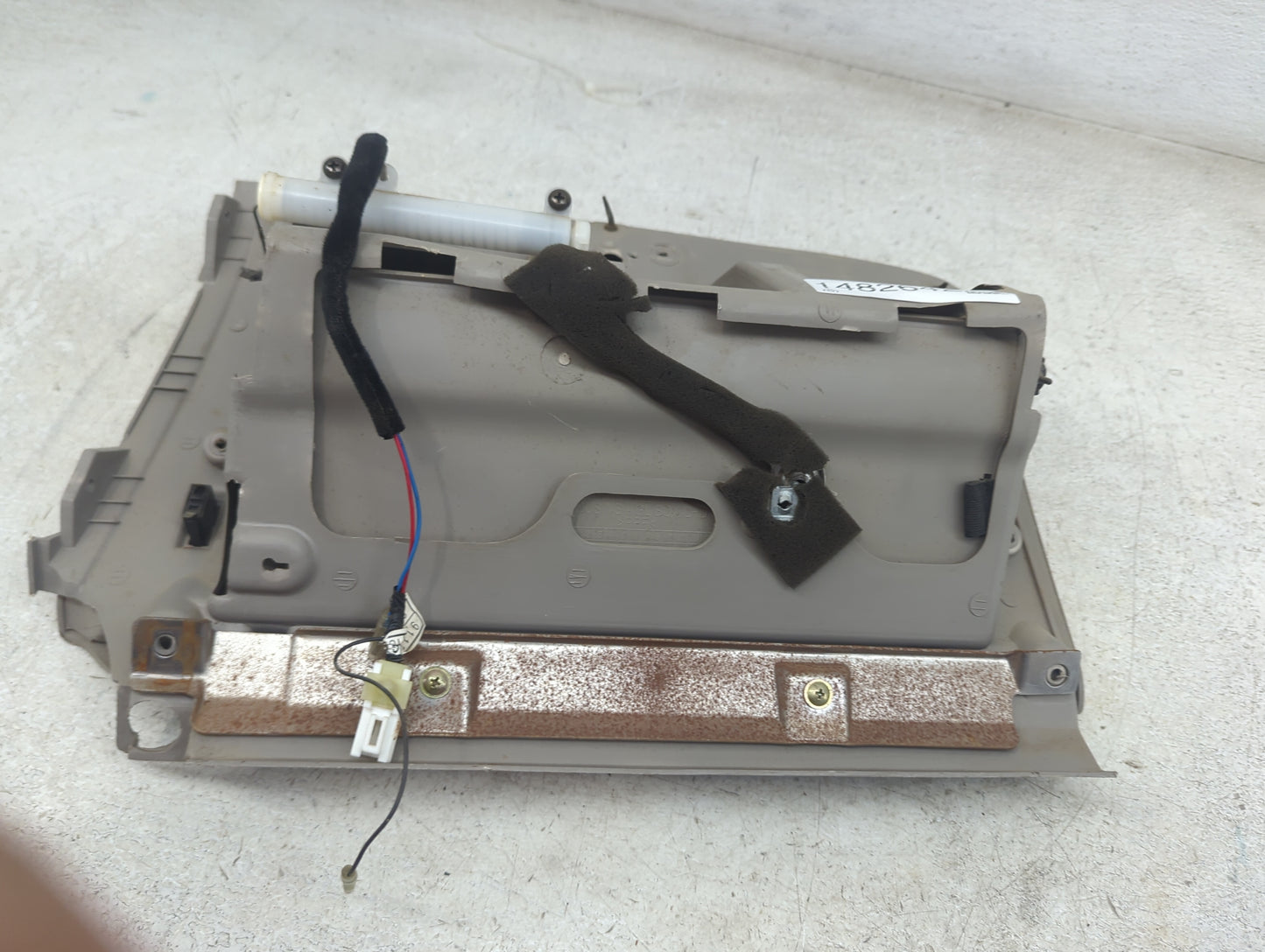 2002 Hyundai Elantra Passenger Glove Box Door Storage Compartment Beige - Oemusedautoparts1.com
