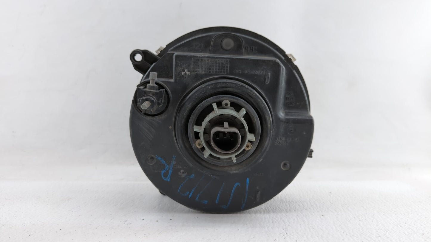 2002-2004 Jeep Liberty Passenger Right Oem Head Light Headlight Lamp - Oemusedautoparts1.com