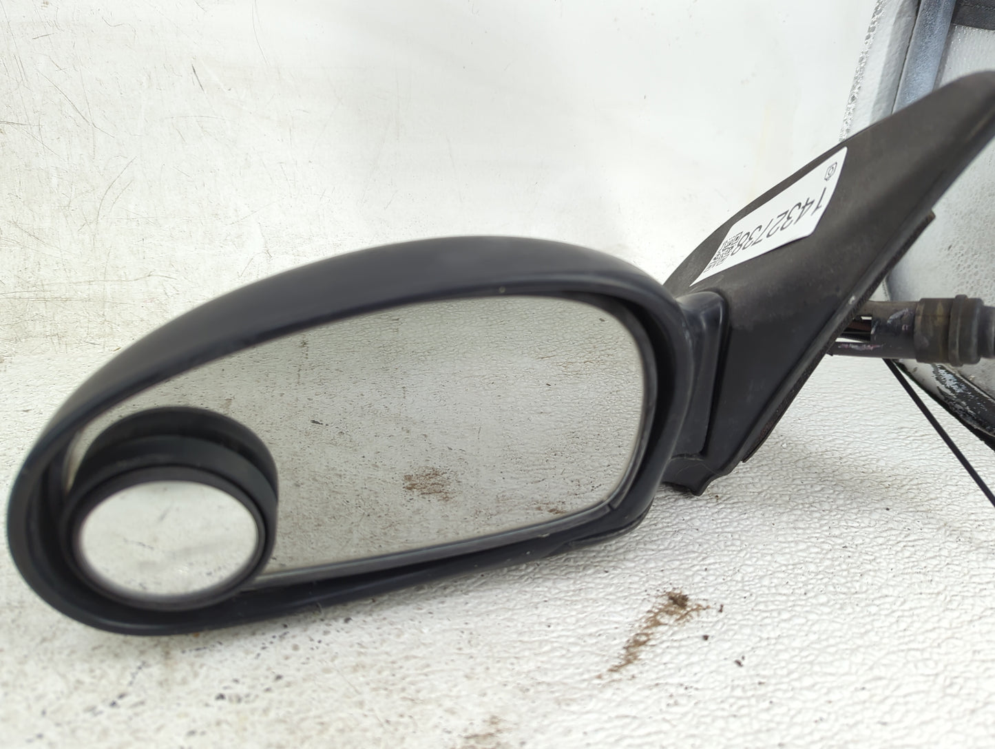 2002 Kia Rio Driver Side View Mirror - Left Door Mirror OEM Used - Oemusedautoparts1.com