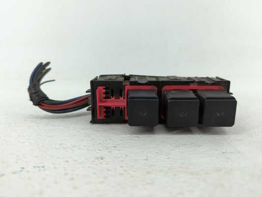2001-2005 Kia Rio Fusebox Fuse Box Panel Relay Module Fits Fits 2001 2002 2003 2004 2005 OEM Used Auto Parts