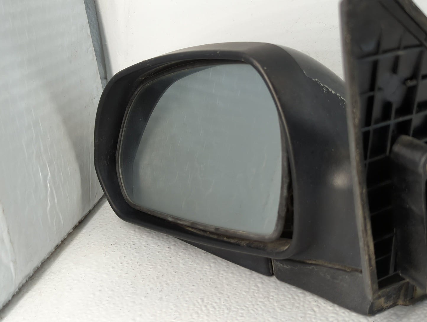 2002-2004 Kia Spectra Driver Side View Mirror - Left Door Mirror OEM Used - Oemusedautoparts1.com