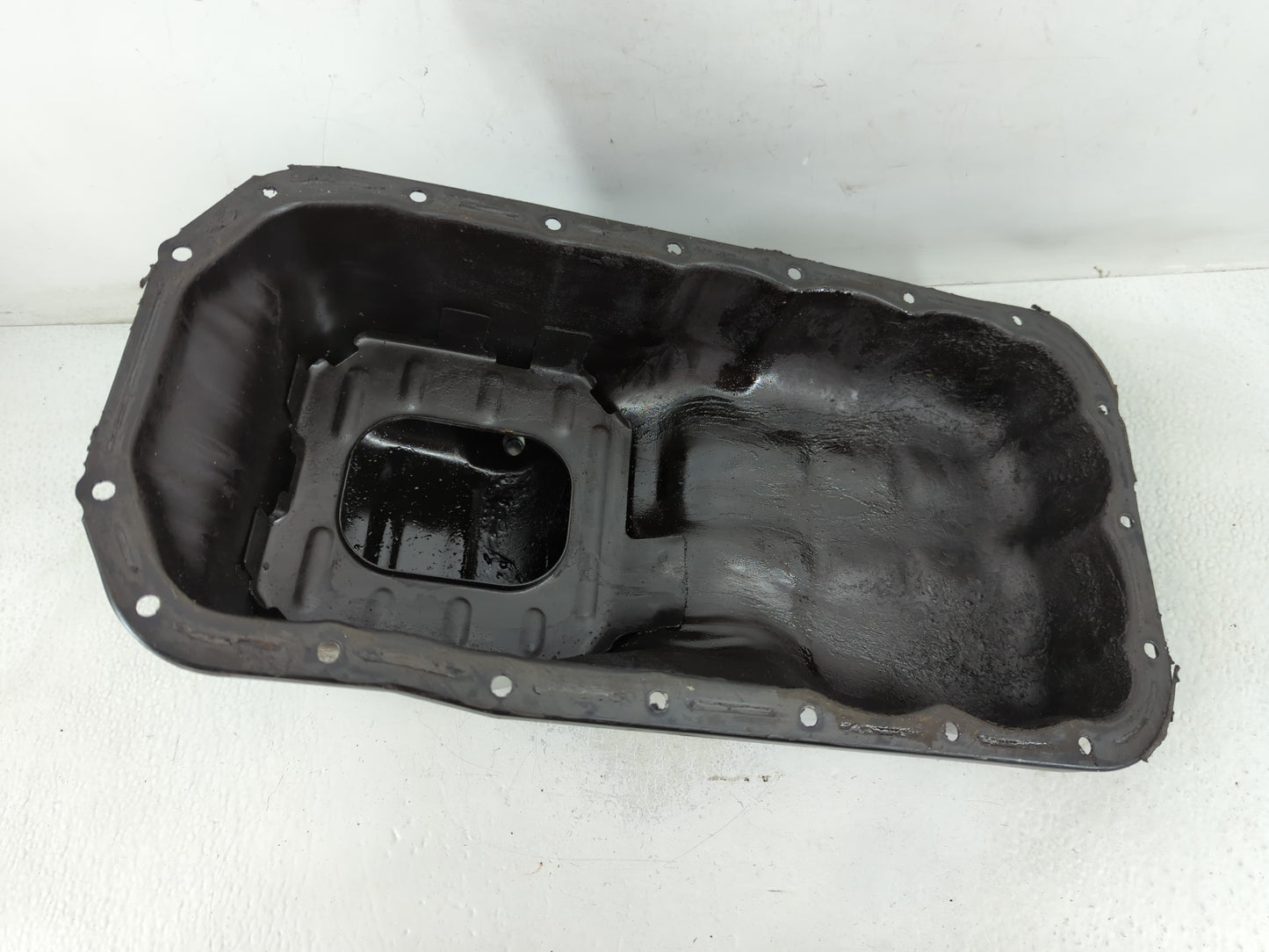 1995-2002 Kia Sportage Engine Oil Pan Fits Fits 1995 1996 1997 1998 1999 2000 2001 2002 OEM Used Auto Parts - Oemusedautopar