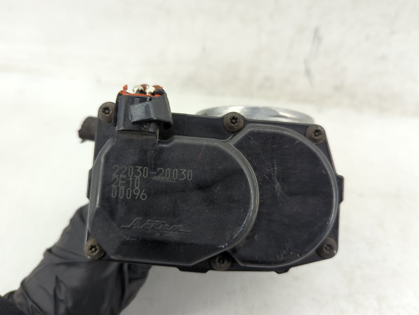 2002-2003 Lexus Es300 Throttle Body P/N:89452-30150 22030-20030 Fits Fits 2002 2003 OEM Used Auto Parts - Oemusedautoparts1.