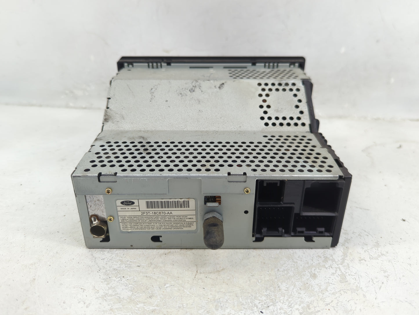 2002 Lincoln Continental Radio AM FM Cd Player Receiver Replacement P/N:2F3T-18C870-AA Fits OEM Used Auto Parts - Oemusedaut