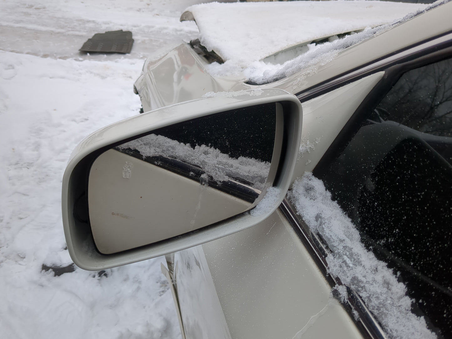 2002 Lincoln Ls Side Mirror Replacement Driver Left View Door Mirror Fits OEM Used Auto Parts - Oemusedautoparts1.com