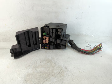 2002 Lincoln Ls Fusebox Fuse Box Panel Relay Module P/N:7154-3150 Fits OEM Used Auto Parts