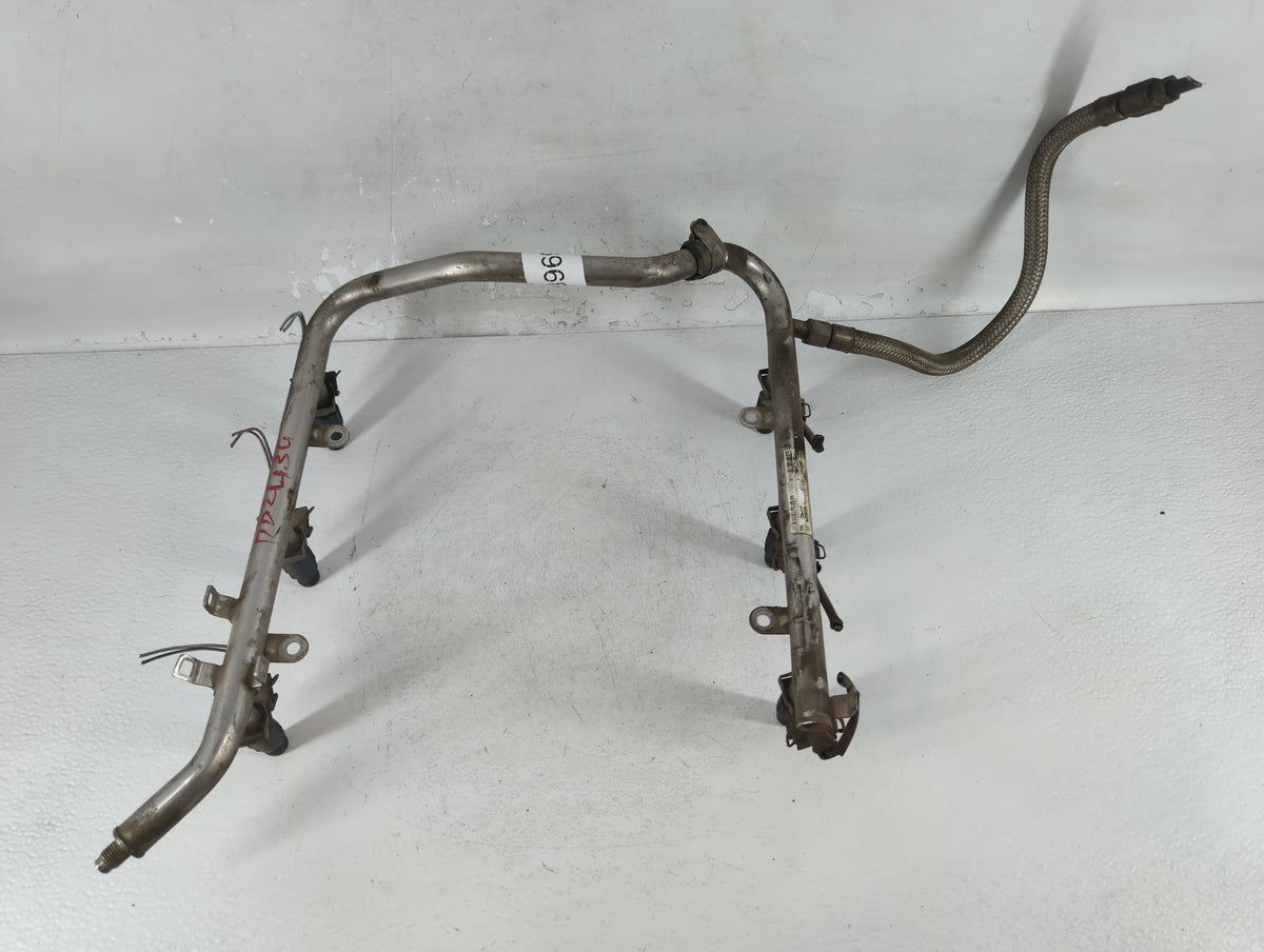 2002 Mercedes-benz C240 FUEL WITH RAIL INJECTORS - Oemusedautoparts1.com