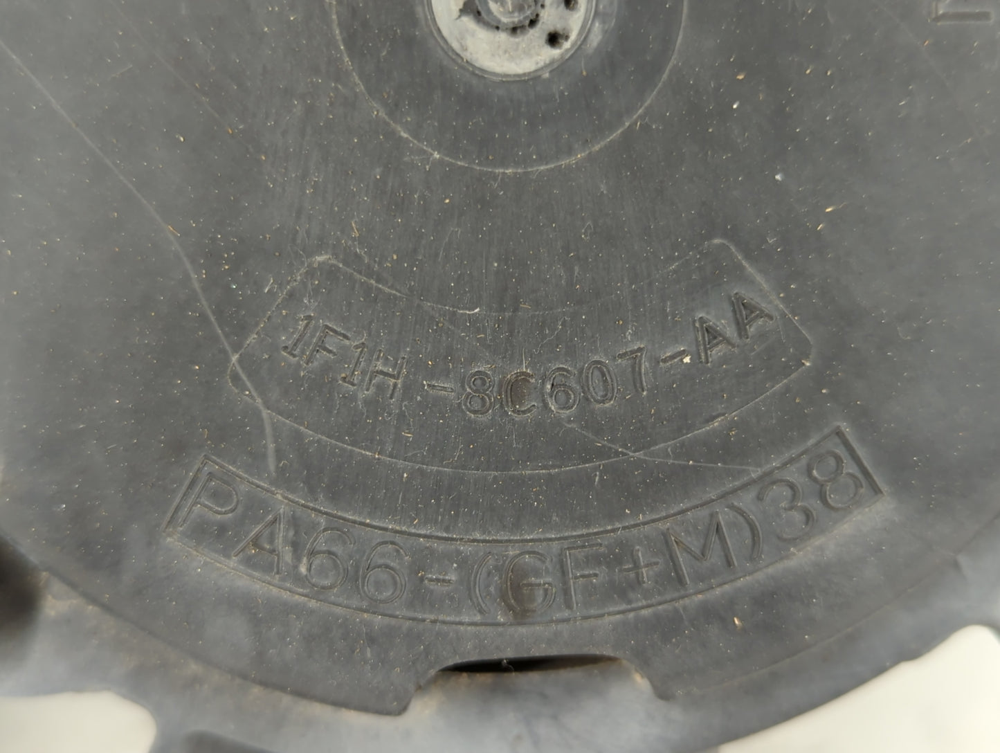 1996-2005 Mercury Sable Left Radiator Fan Motor Assembly - Oemusedautoparts1.com