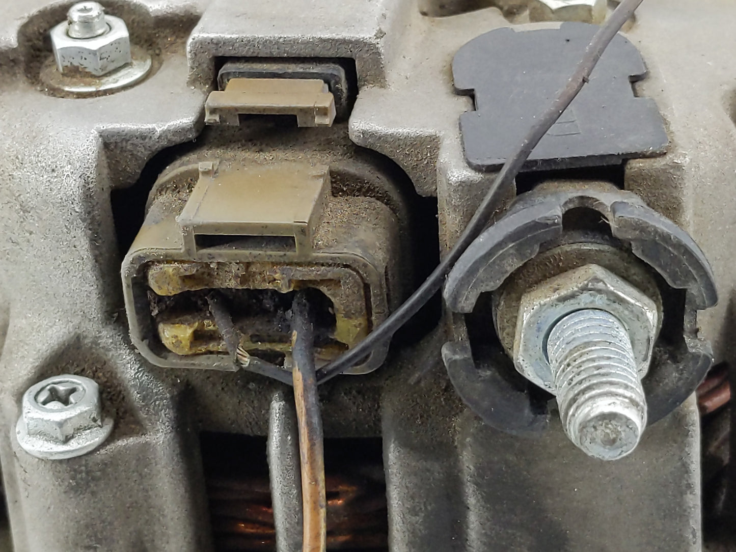 2002-2005 Nissan Altima Alternator Replacement Generator Charging Assembly Engine OEM Fits Fits 2002 2003 2004 2005 OEM Used