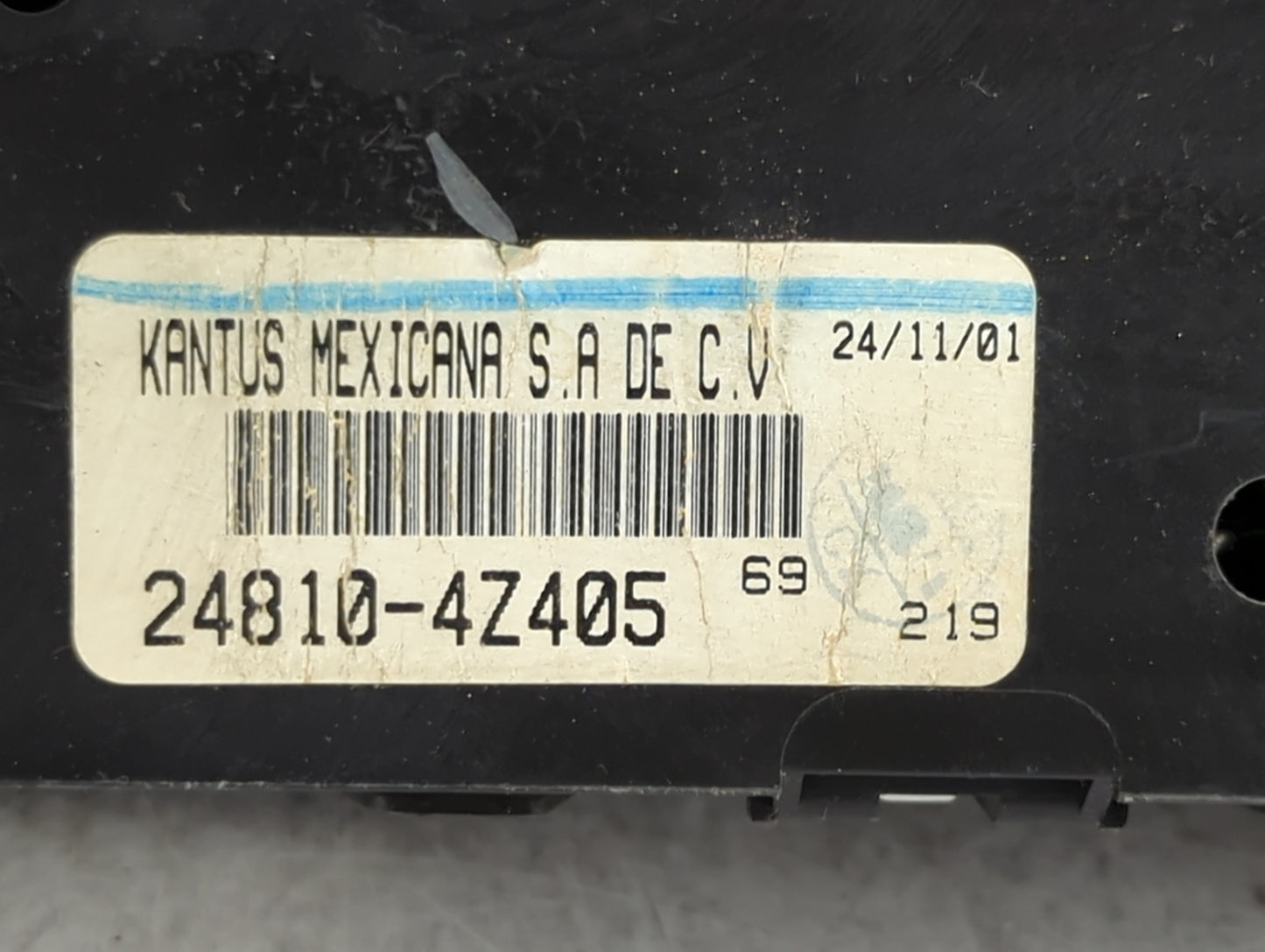 2002 Nissan Sentra Instrument Cluster Speedometer Gauges P/N:24810-4Z405 Fits OEM Used Auto Parts - Oemusedautoparts1.com