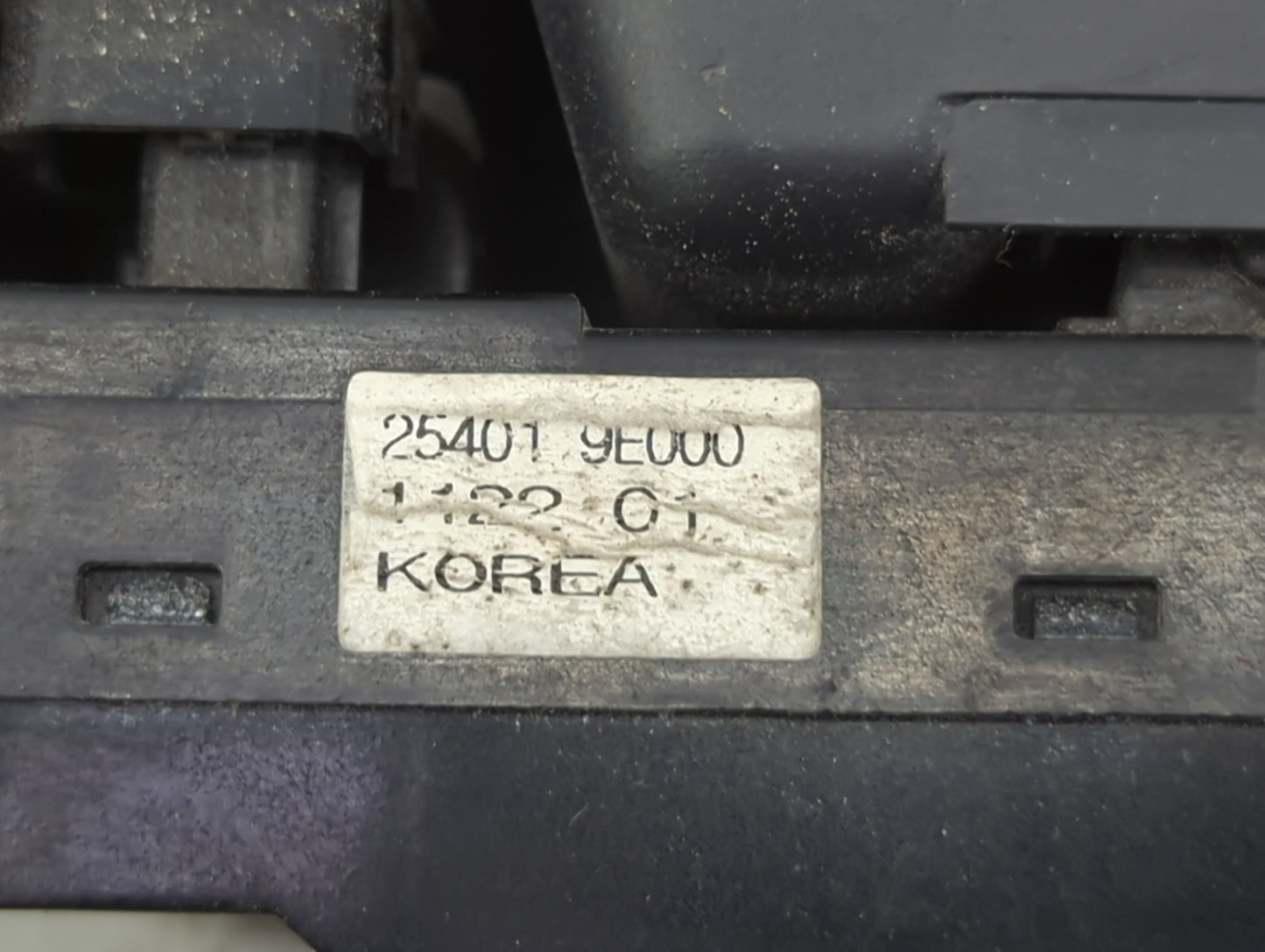2000-2004 Nissan Xterra Master Power Window Switch Replacement Driver Side Left P/N:25401 9E000 Fits OEM Used Auto Parts - O