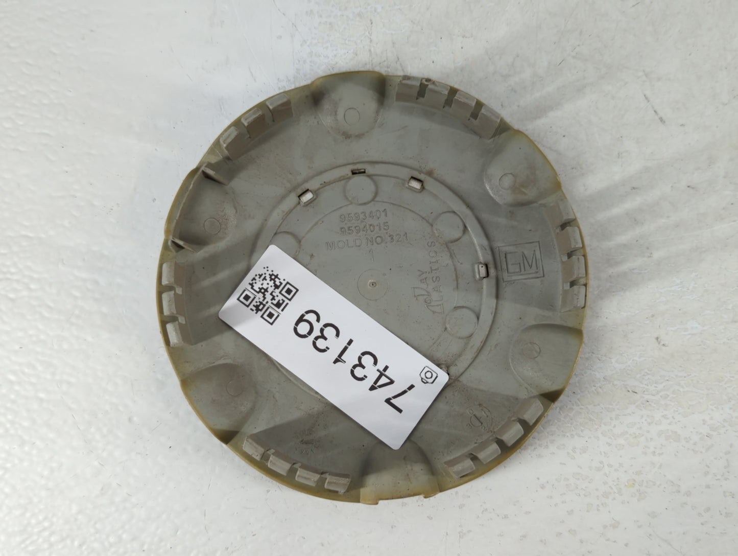 2002 Oldsmobile Bravada Rim Wheel Center Cap - Oemusedautoparts1.com