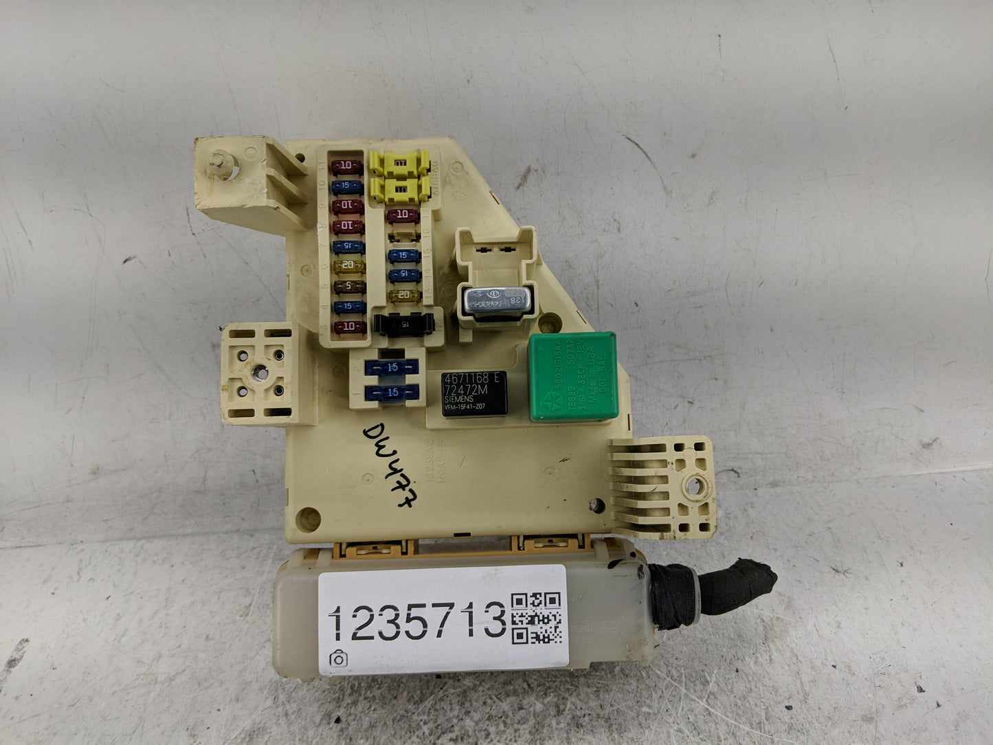 2002 Ram 2500 Fusebox Fuse Box Panel Relay Module Fits Fits 2000 2001 OEM Used Auto Parts - Oemusedautoparts1.com