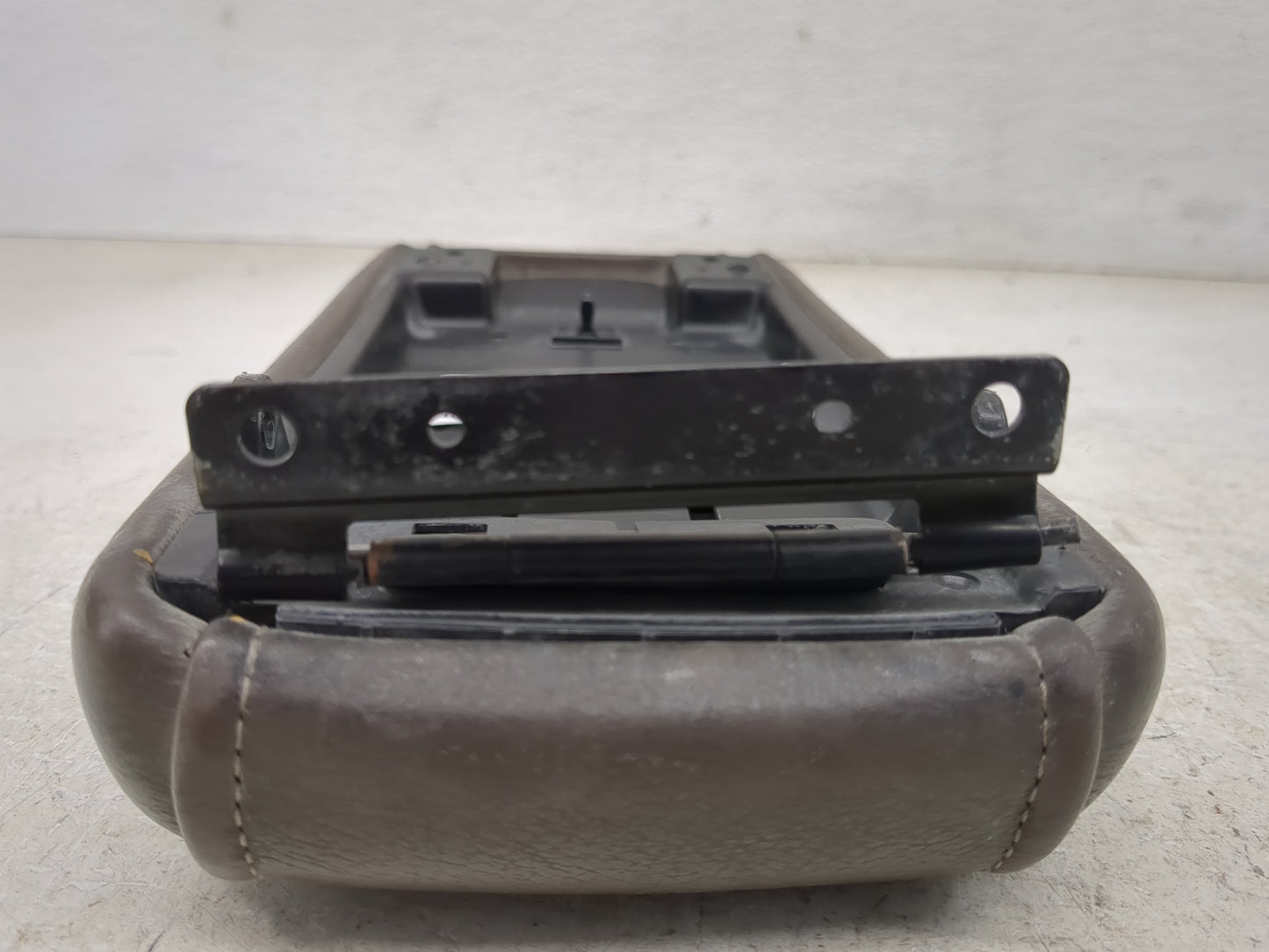 2002 Toyota 4runner Center Console Armrest Cover Lid Fits OEM Used Auto Parts - Oemusedautoparts1.com