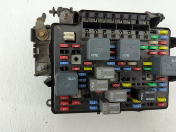 2002 Toyota Avalon Fusebox Fuse Box Panel Relay Module P/N:15328806-05 Fits Fits 2000 2001 OEM Used Auto Parts