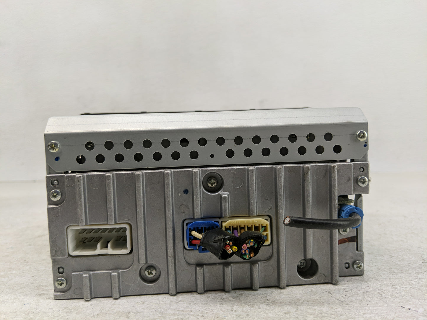 2002-2004 Toyota Camry Radio AM FM Cd Player Receiver Replacement P/N:86120-AA040 Fits Fits 2002 2003 2004 OEM Used Auto Par