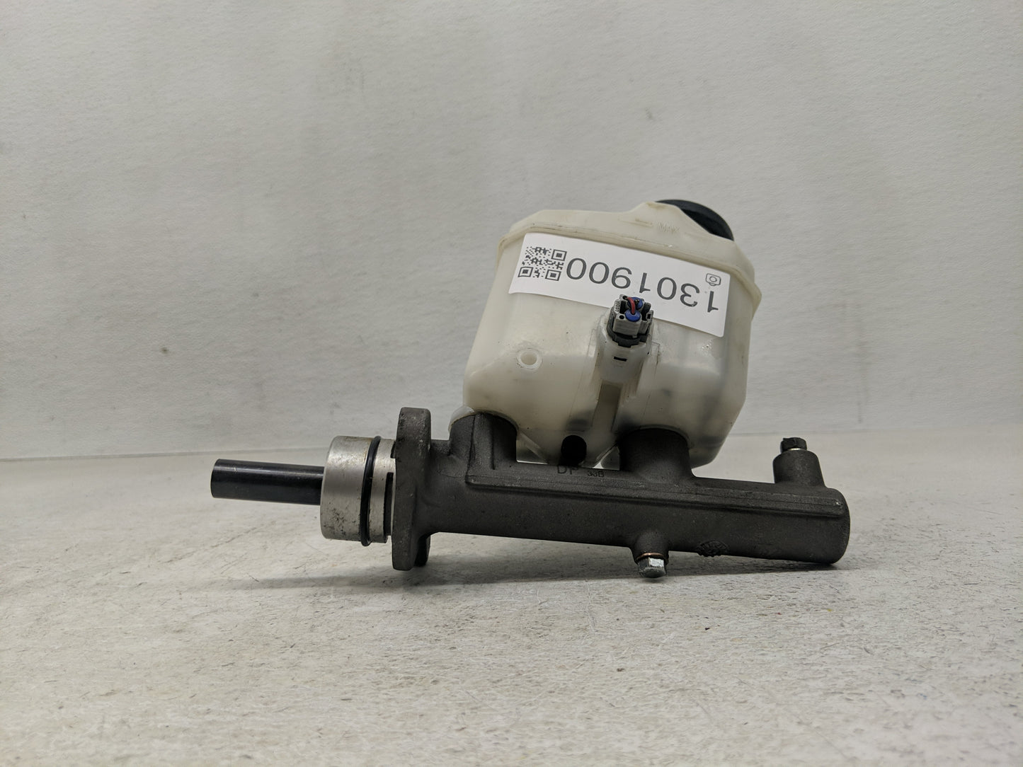 2002-2006 Toyota Camry Brake Master Cylinder 1301900 - Oemusedautoparts1.com