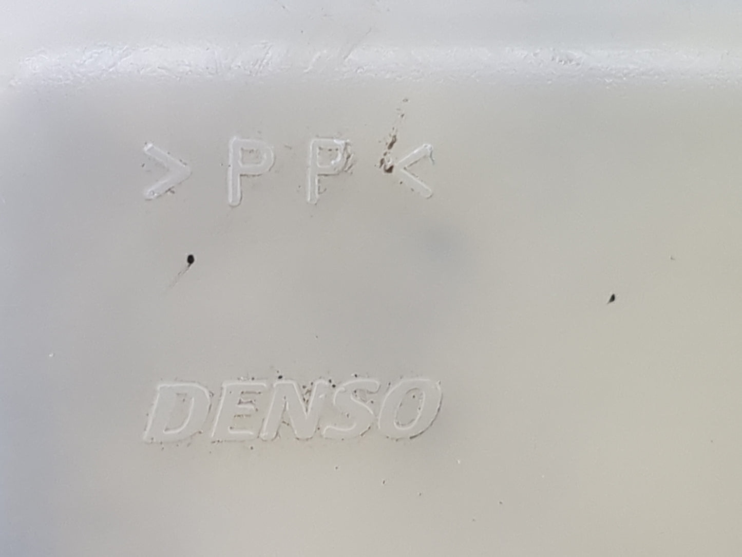 2002 Toyota Camry Radiator Coolant Overflow Expansion Tank Bottle - Oemusedautoparts1.com