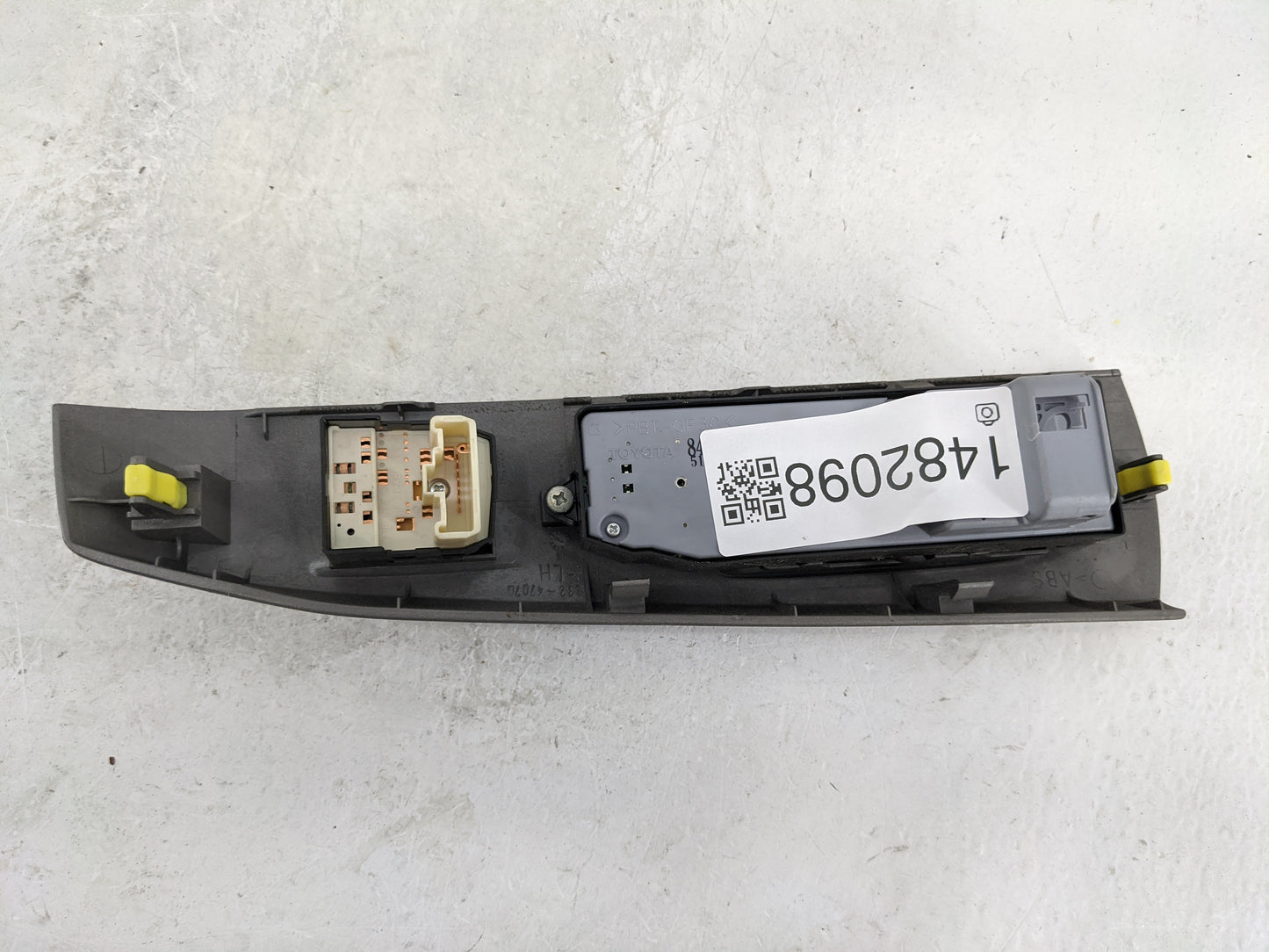 2002 Toyota Prius Master Power Window Switch Replacement Driver Side Left P/N:74232-47030 Fits OEM Used Auto Parts - Oemused