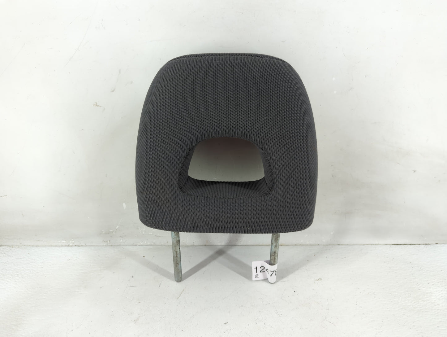 2002 Toyota Rav4 Headrest Head Rest Rear Seat Fits OEM Used Auto Parts - Oemusedautoparts1.com