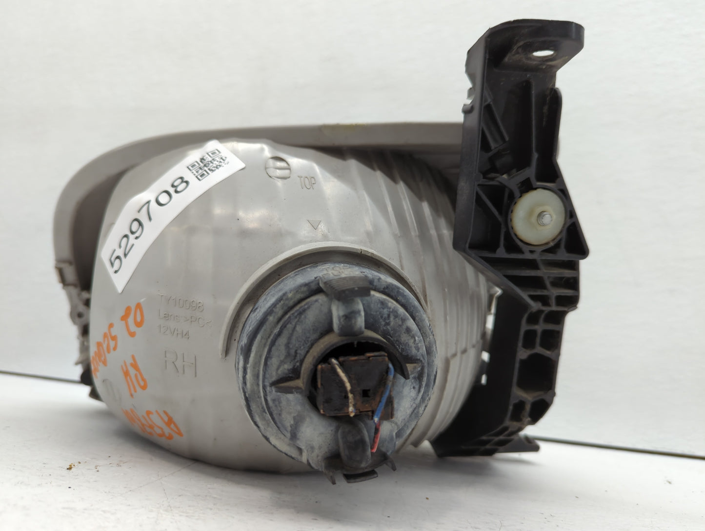 2002 Toyota Sequoia Passenger Right Oem Head Light Headlight Lamp - Oemusedautoparts1.com