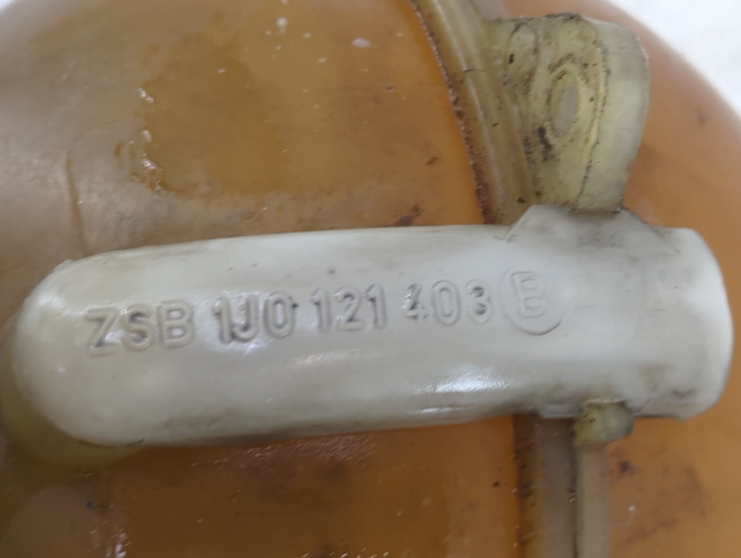 Volkswagen Golf Gti Radiator Coolant Overflow Expansion Tank Bottle - Oemusedautoparts1.com