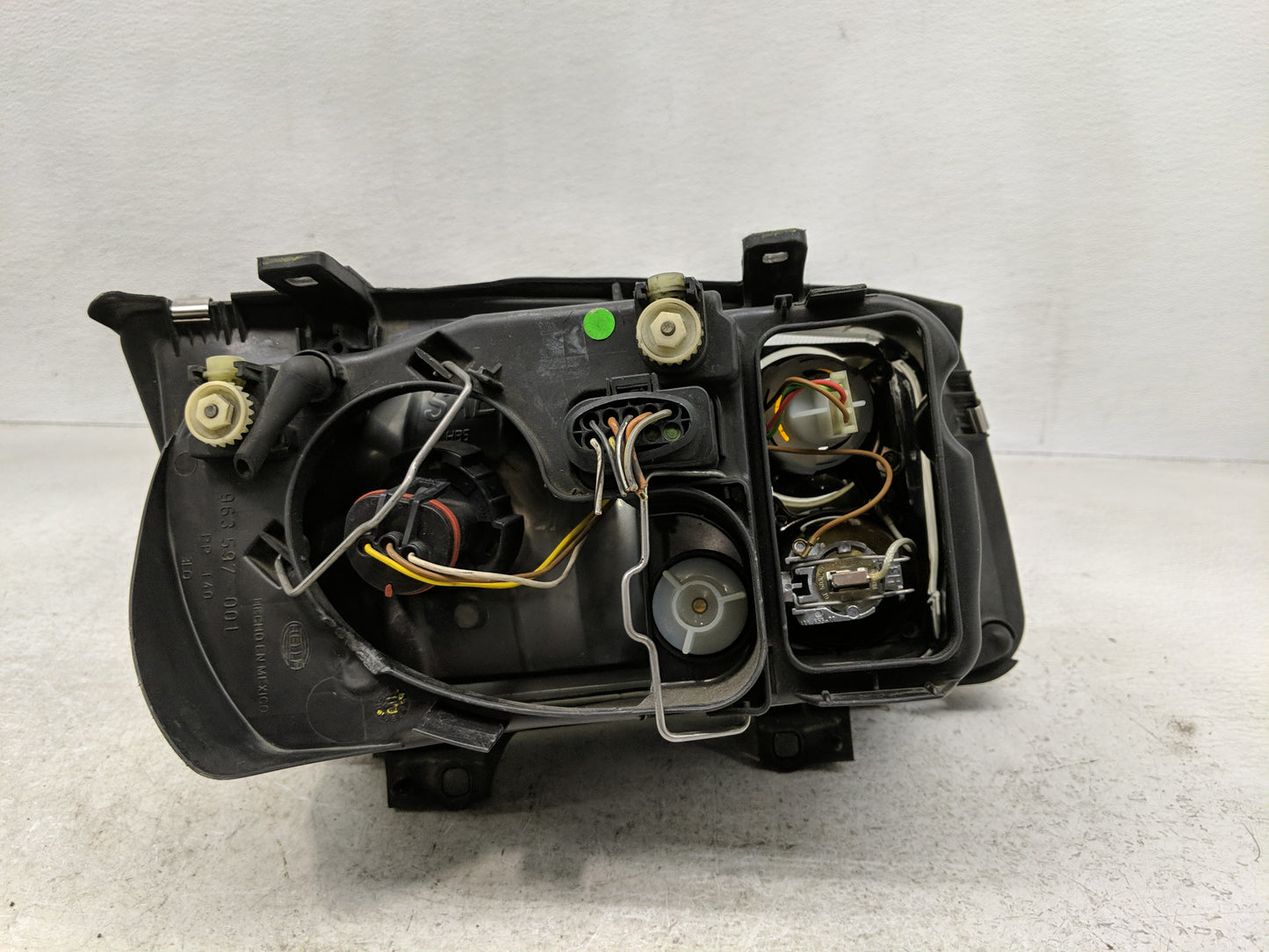 1999-2002 Volkswagen Jetta Driver Left Oem Head Light Headlight Lamp - Oemusedautoparts1.com
