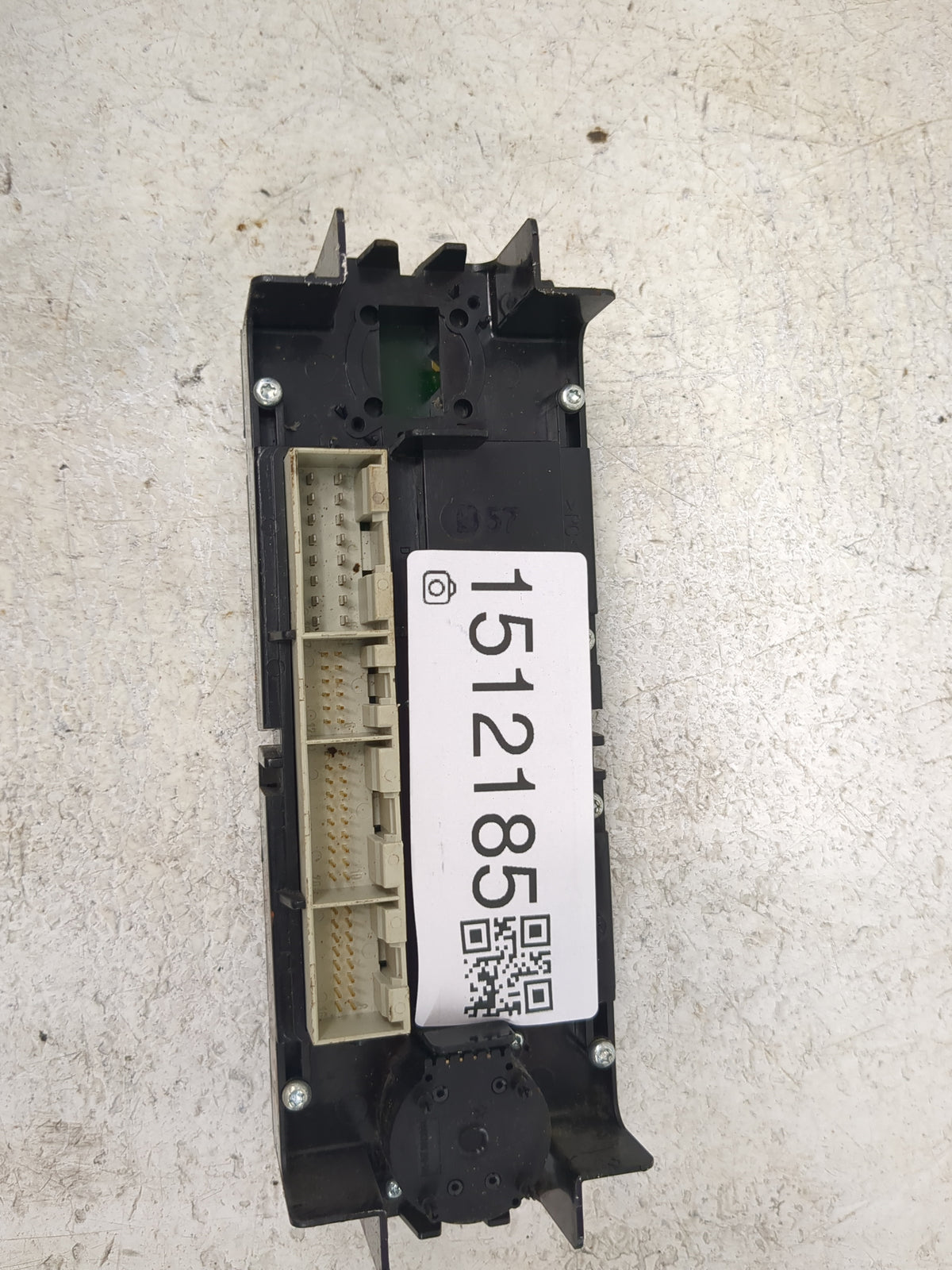 1998-2005 Volkswagen Passat Climate Control Module Temperature AC/Heater Replacement Fits OEM Used Auto Parts - Oemusedautop