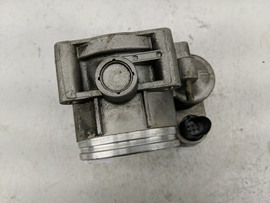 2001-2005 Bmw 530i Throttle Body P/N:1354 7 502 445-05 Fits Fits 2001 2002 2003 2004 2005 2006 OEM Used Auto Parts
