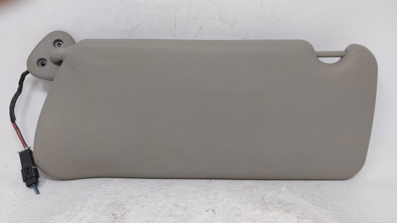 2003 Cadillac Cts Sun Visor Shade Replacement Passenger Right Mirror Fits OEM Used Auto Parts - Oemusedautoparts1.com