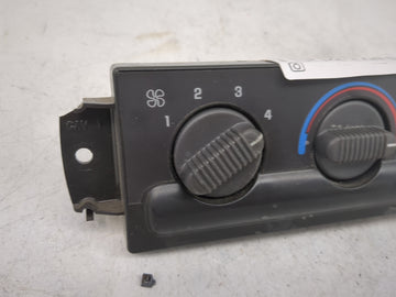 1999-2005 Chevrolet Blazer Climate Control Module Temperature AC/Heater Replacement P/N:15098966 Fits OEM Used Auto Parts
