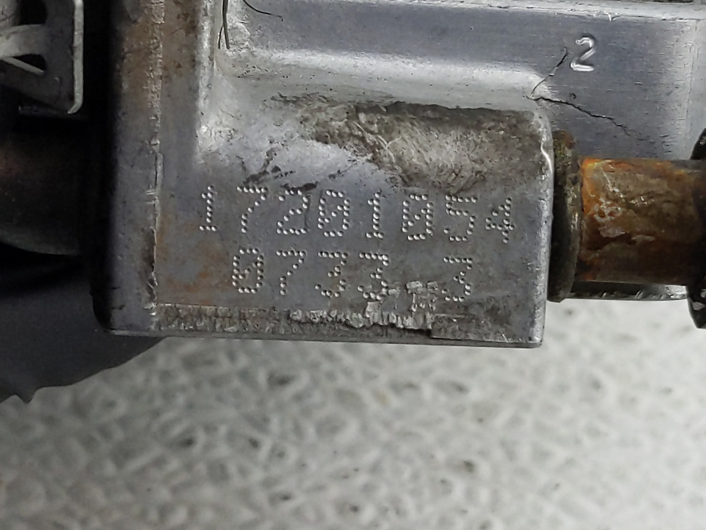 2001-2003 Chevrolet Malibu Throttle Body P/N:17201054 Fits Fits 2001 2002 2003 2004 2005 OEM Used Auto Parts - Oemusedautopa