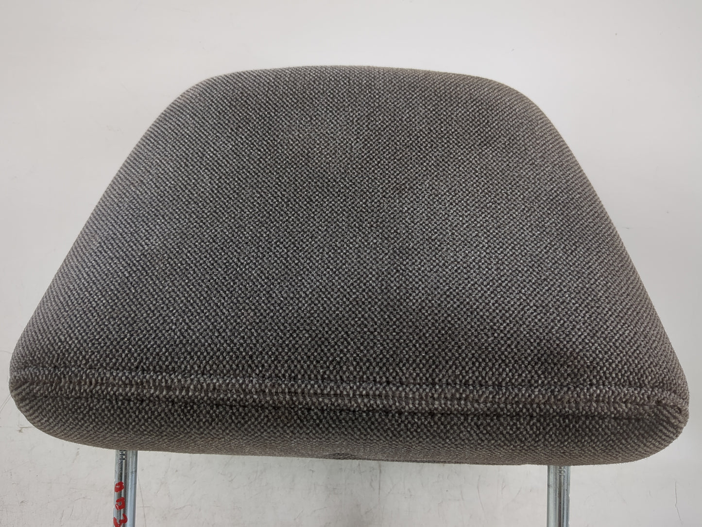 2002-2005 Chevrolet Malibu Headrest Head Rest Front Driver Passenger Seat Fits Fits 2002 2003 2004 2005 OEM Used Auto Parts