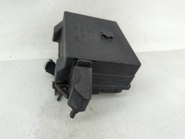 2000-2004 Chevrolet S10 Fusebox Fuse Box Panel Relay Module P/N:15328237 Fits Fits 2000 2001 2002 2003 2004 2005 OEM Used Auto Parts