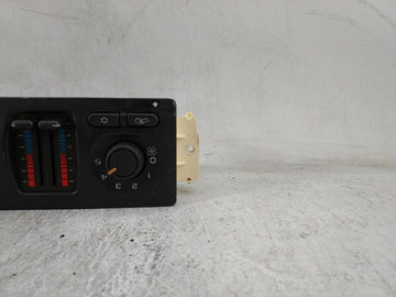 2003-2004 Chevrolet Silverado 1500 Climate Control Module Temperature AC/Heater Replacement P/N:15189436 Fits Fits 2003 2004 OEM Used Auto Parts