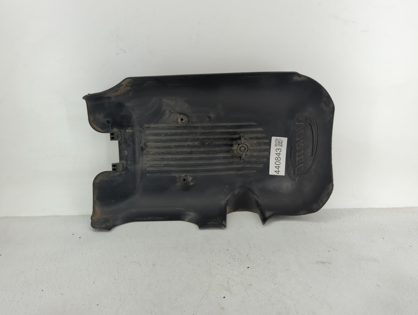 2003 Chevrolet Silverado 1500 Engine Cover - Oemusedautoparts1.com