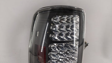 2000-2003 Chevrolet Suburban 1500 Tail Light Assembly Driver Left OEM P/N:GM150-U1RW2 42012159 Fits Fits 2000 2001 2002 2003 OEM Used Auto Parts