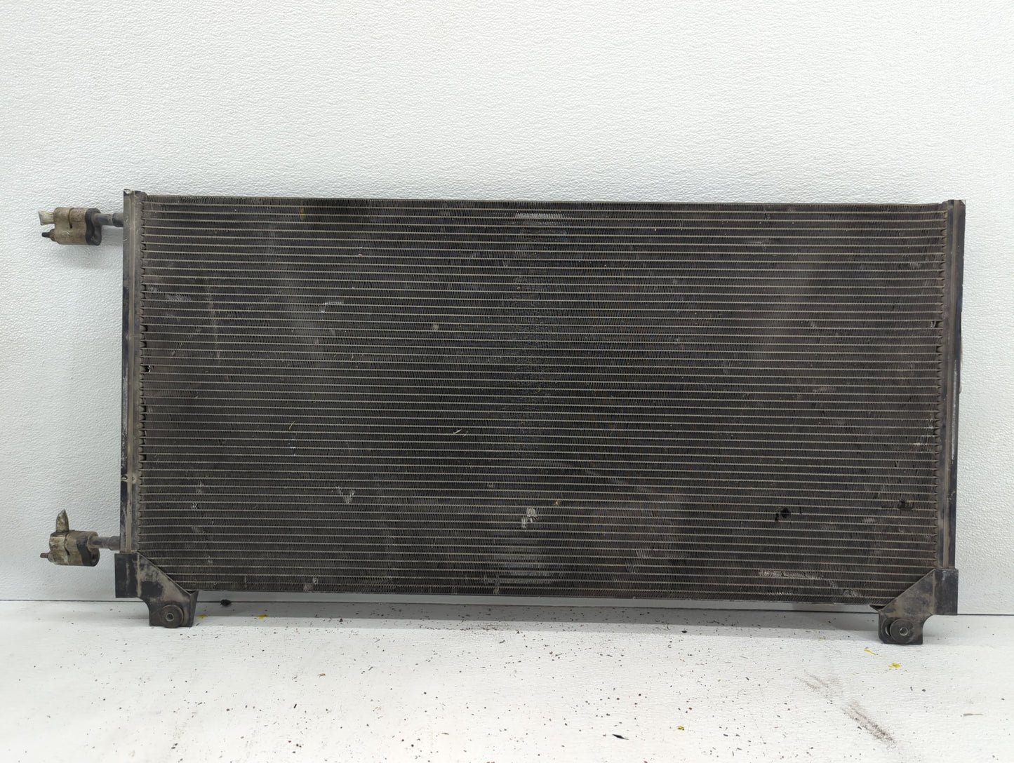 Chevrolet Suburban 1500 Left Radiator Fan Motor Assembly Black 629969 - Oemusedautoparts1.com