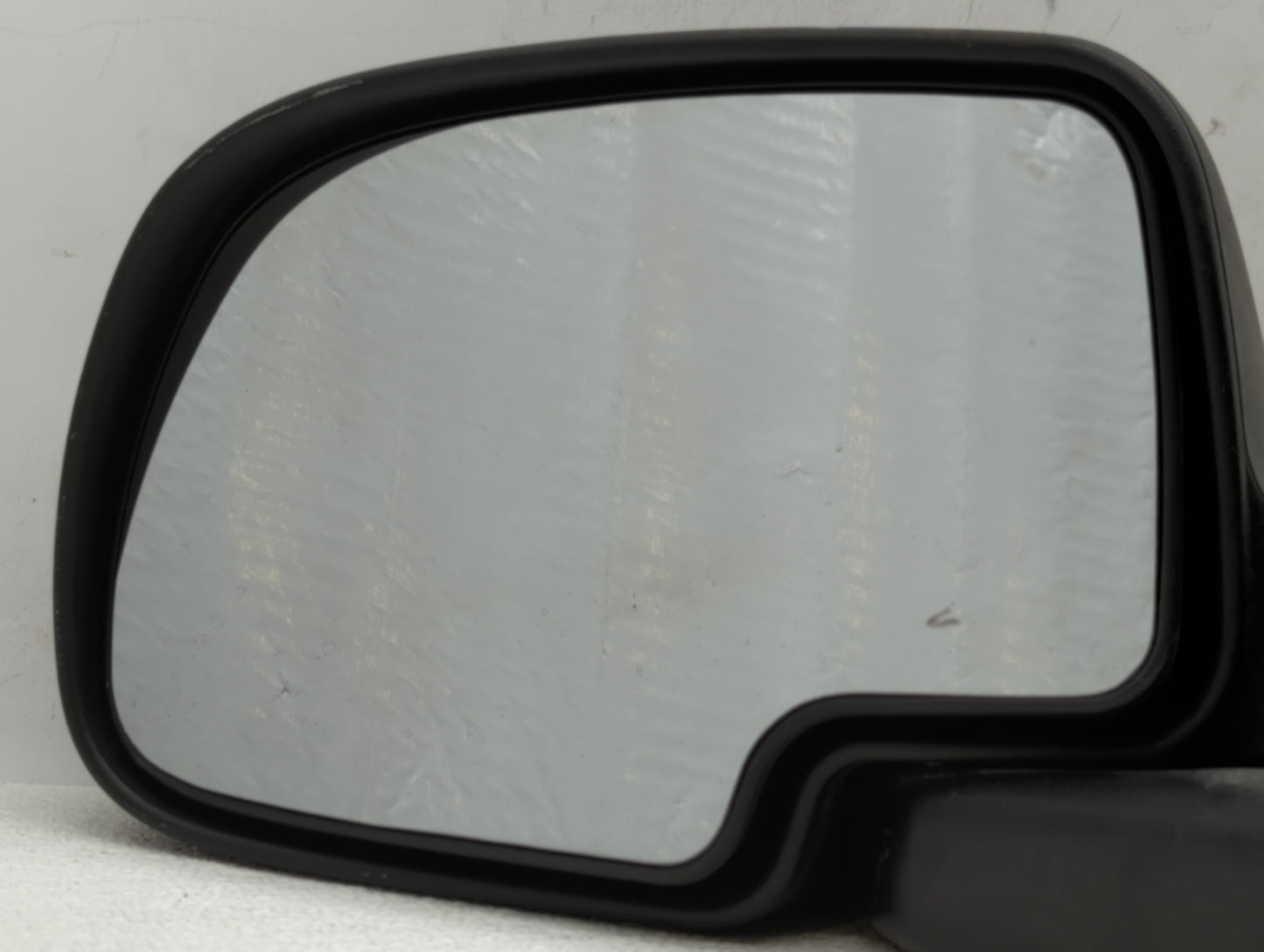 2003-2004 Chevrolet Tahoe Driver Side View Mirror - Left Door Mirror OEM Used - Oemusedautoparts1.com