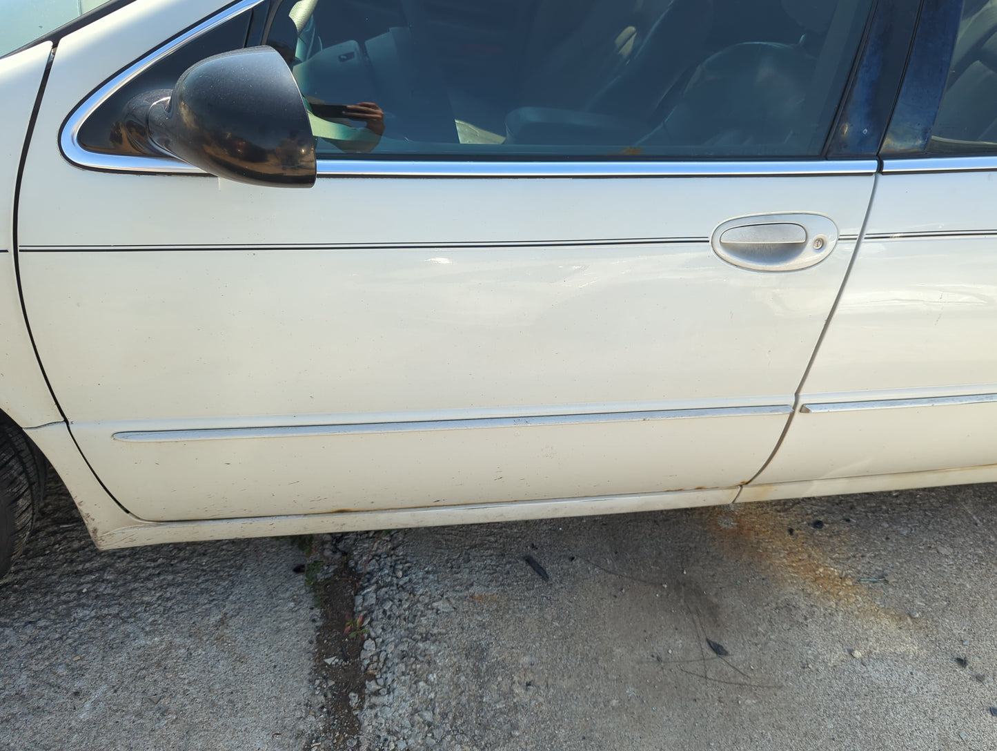 1999-2004 Chrysler 300m Driver Front Door Oem - Oemusedautoparts1.com
