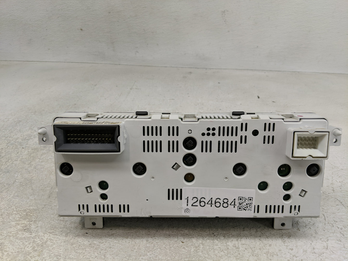 2003 Chrysler Pt Cruiser Instrument Cluster Speedometer Gauges Fits OEM Used Auto Parts - Oemusedautoparts1.com